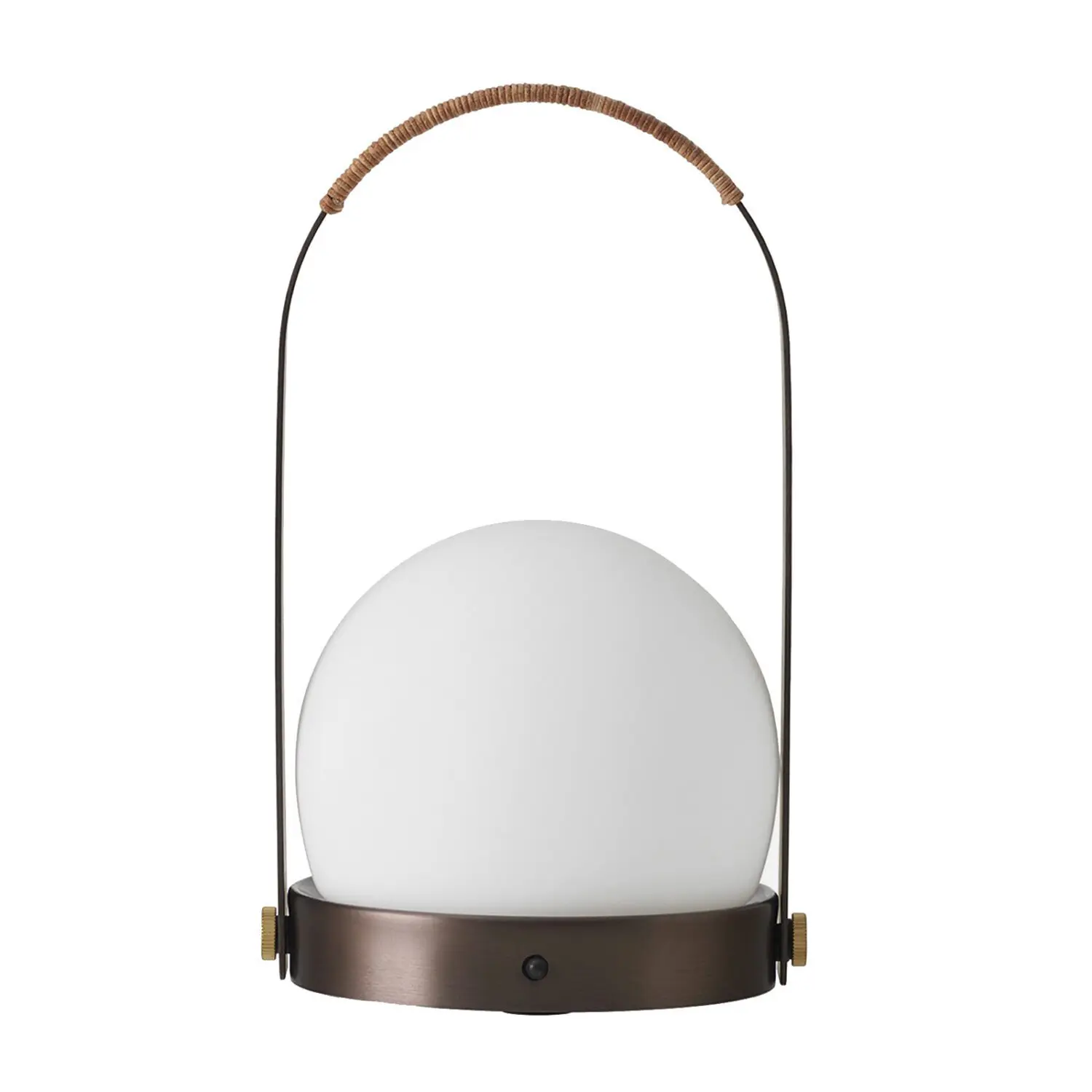 Menu Carrie LED Lampe aus Messing