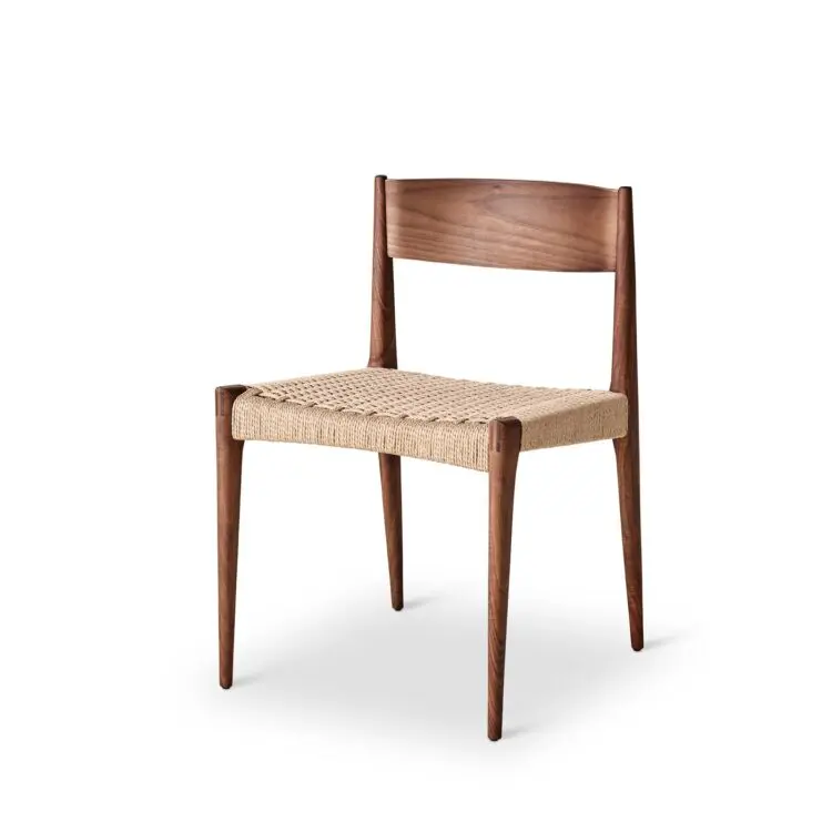 DK3 Stuhl Pia - Walnuss