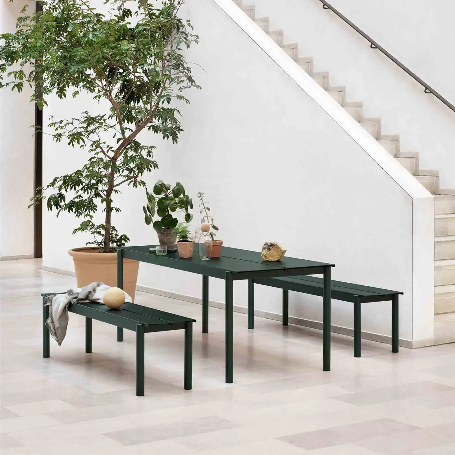 Muuto Linear Steel Outdoor Tisch – Bild 4