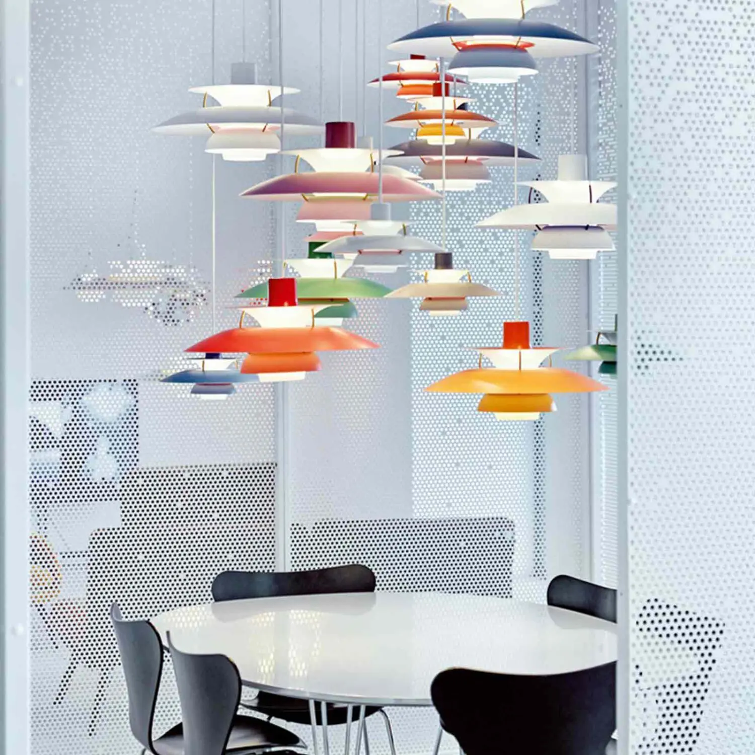 Louis Poulsen Pendelleuchte PH5 Mini - Hues of grey – Bild 2