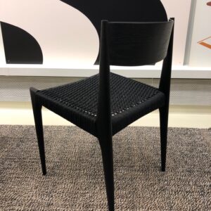 Alternative view of Pia Chair by dk3