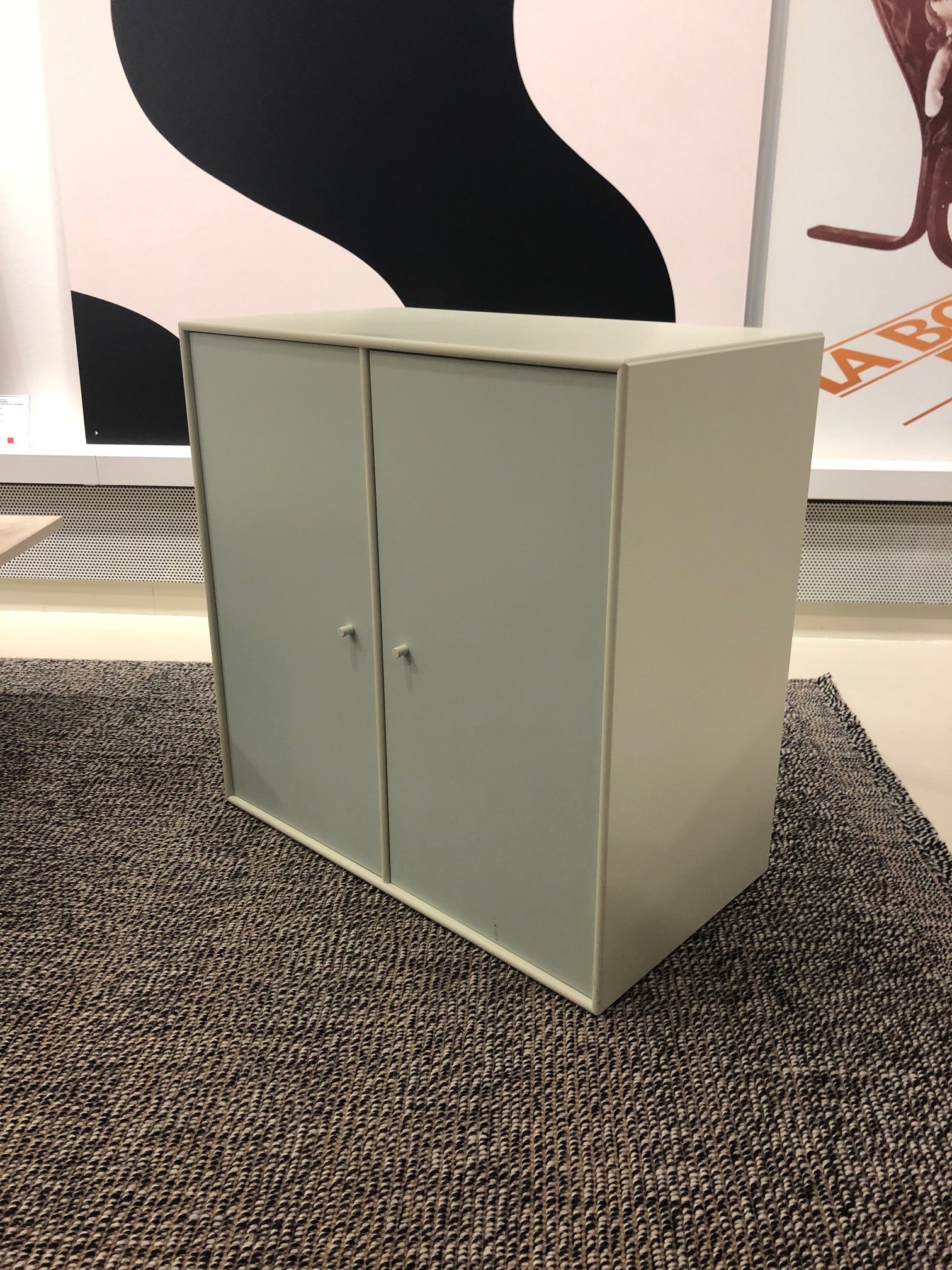 Schrankelement mit zwei Flügeltüren by Montana – Bild 3