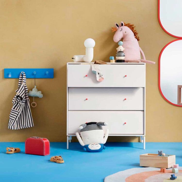 Alternative view of Montana Selection - Kommode Carry