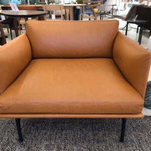 Alternative view of Sessel "Outline" by Muuto